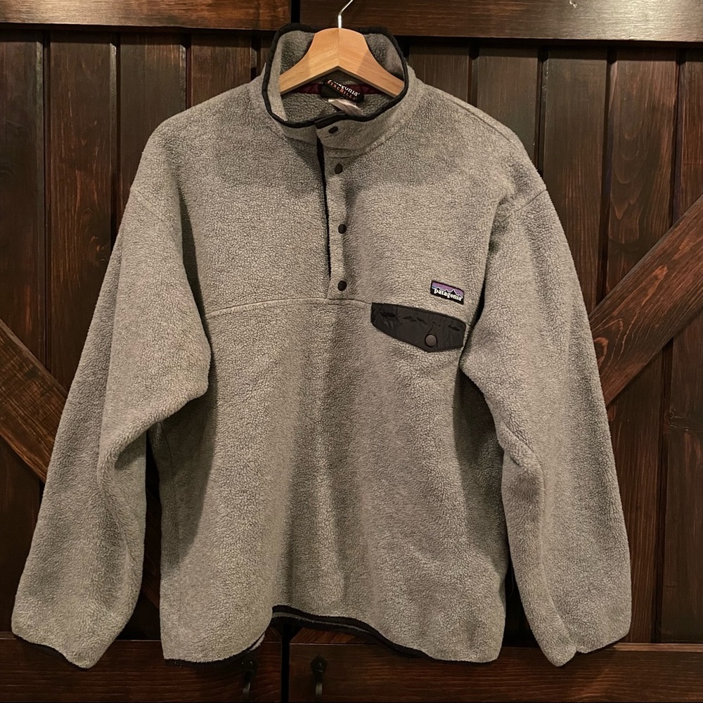 Patagonia Synchilla re-tool fleece jacket gray and black